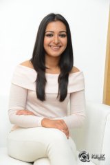 Catherine Tresa Interview About Sarrainodu